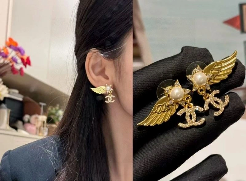 Chanel Earrings Minimalist 230112
