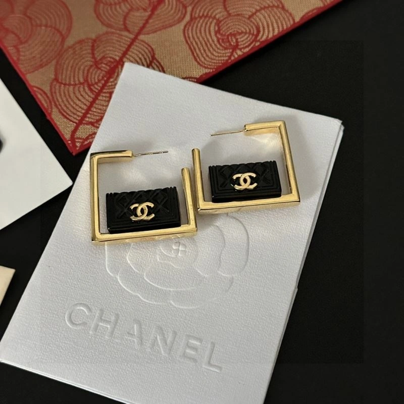 Chanel Earrings Breathable 230048