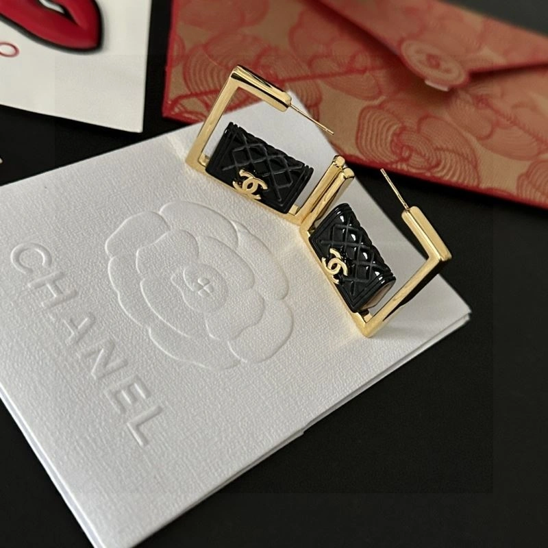 Chanel Earrings Breathable 230048