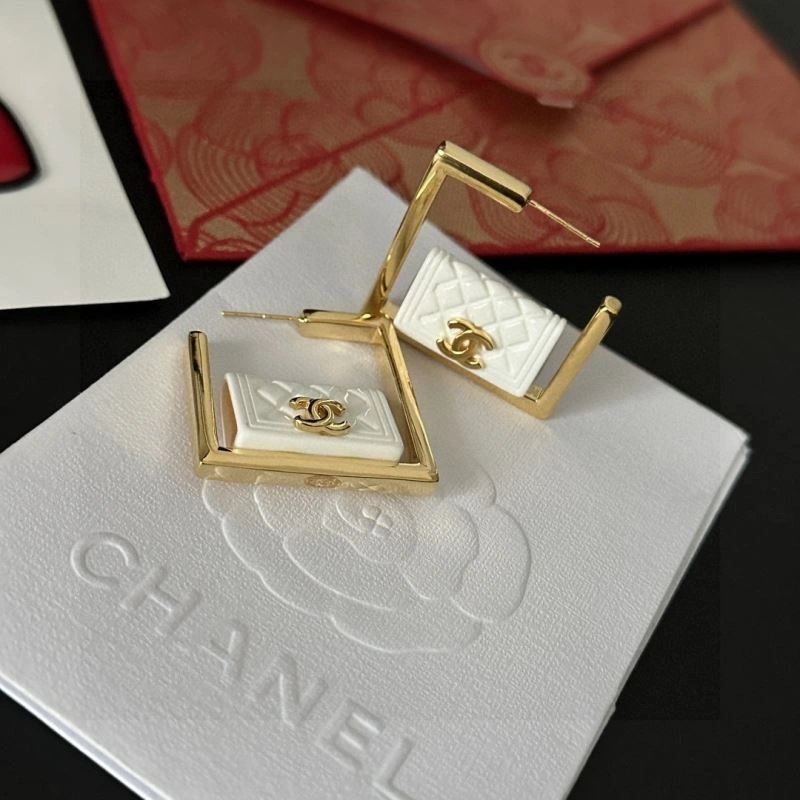 Chanel Earrings Breathable 230048