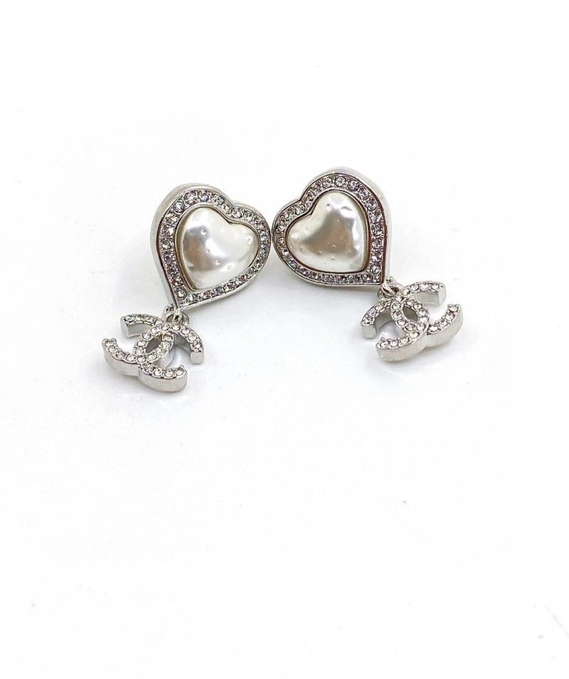 Chanel Earrings Snug 230129