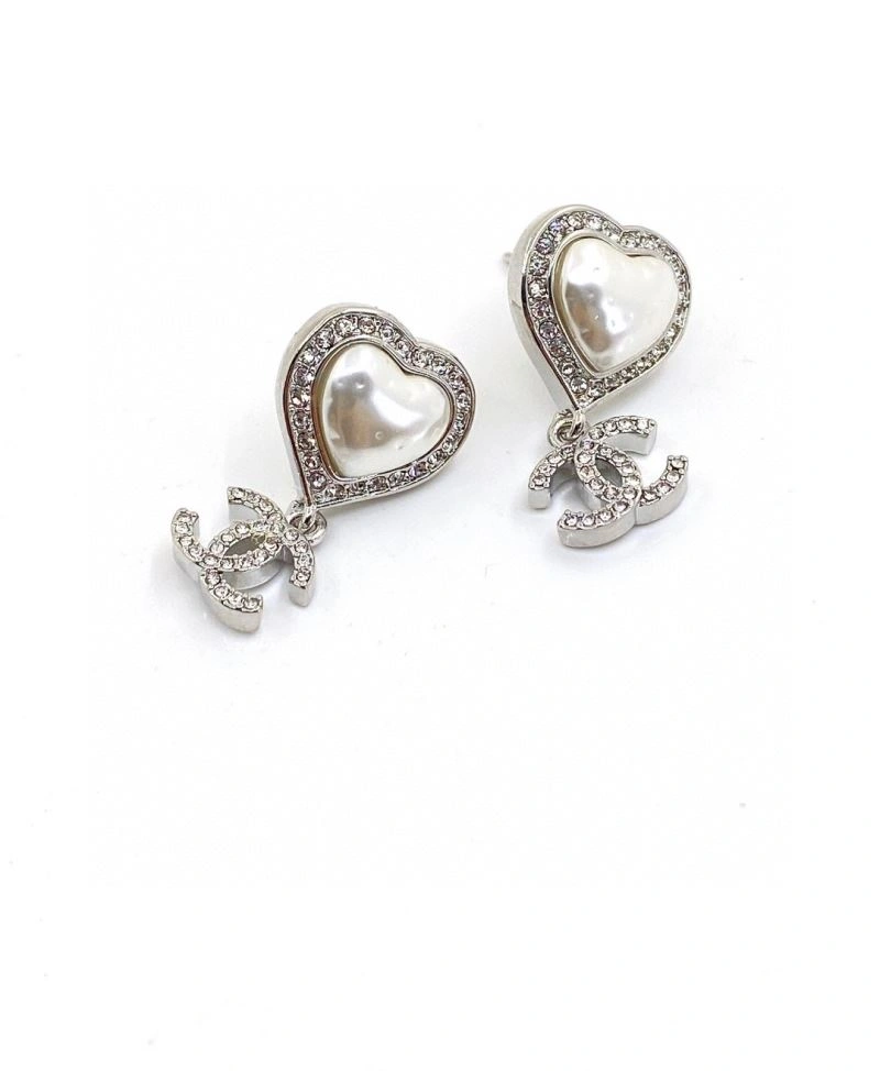 Chanel Earrings Snug 230129
