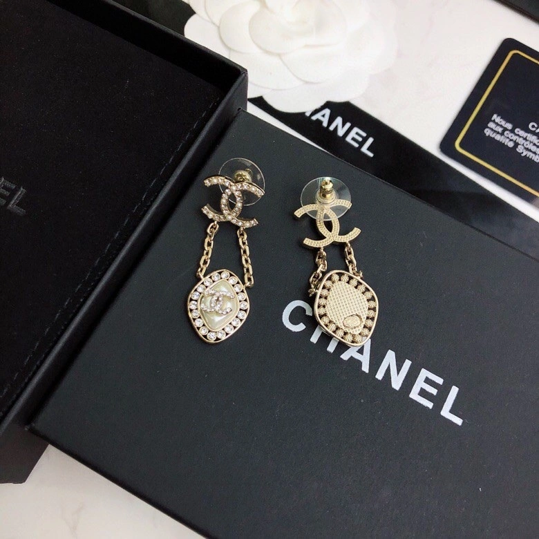 Affordable Chanel Earrings 230198