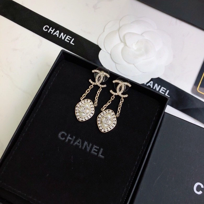 Affordable Chanel Earrings 230198