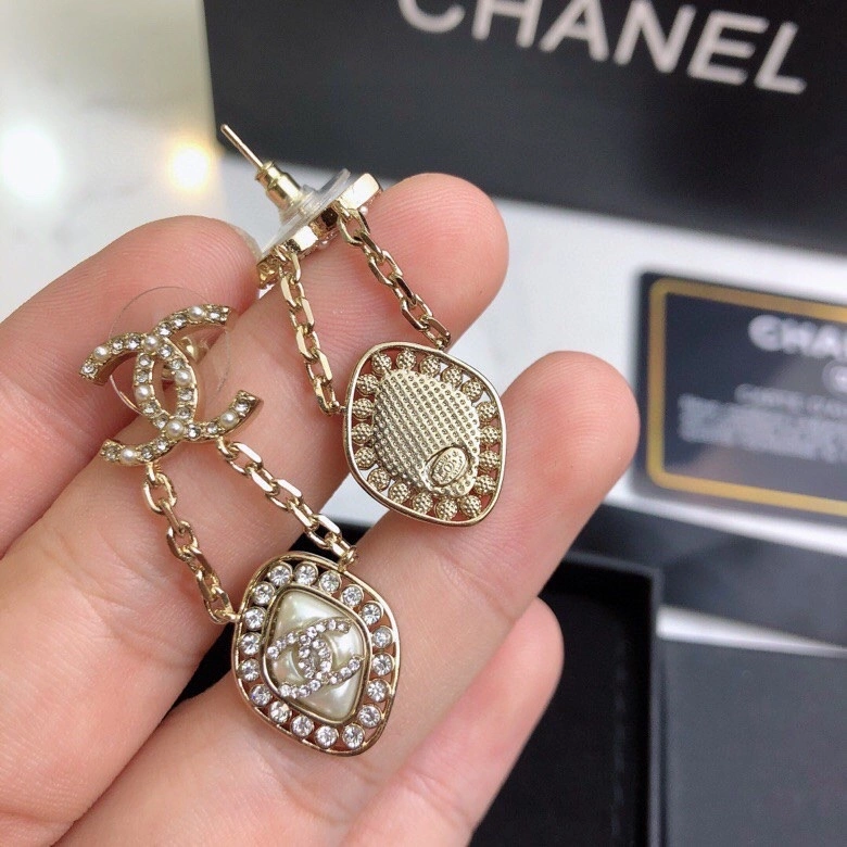 Affordable Chanel Earrings 230198