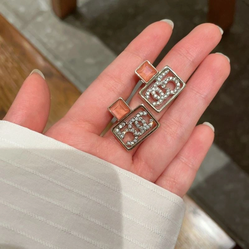 Trendsetting Chanel Earrings 230057