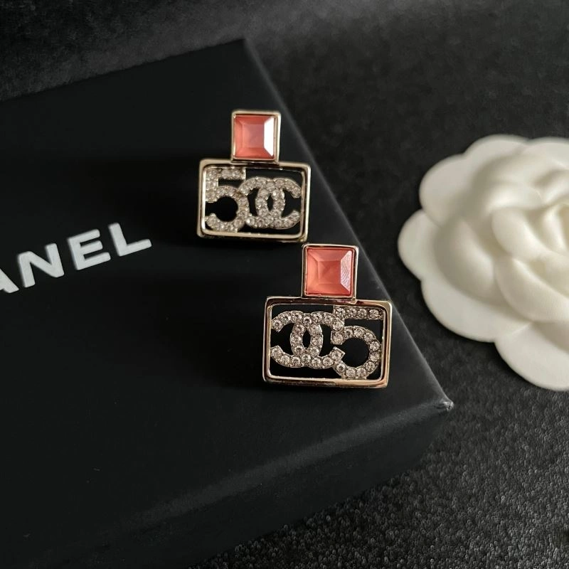 Trendsetting Chanel Earrings 230057