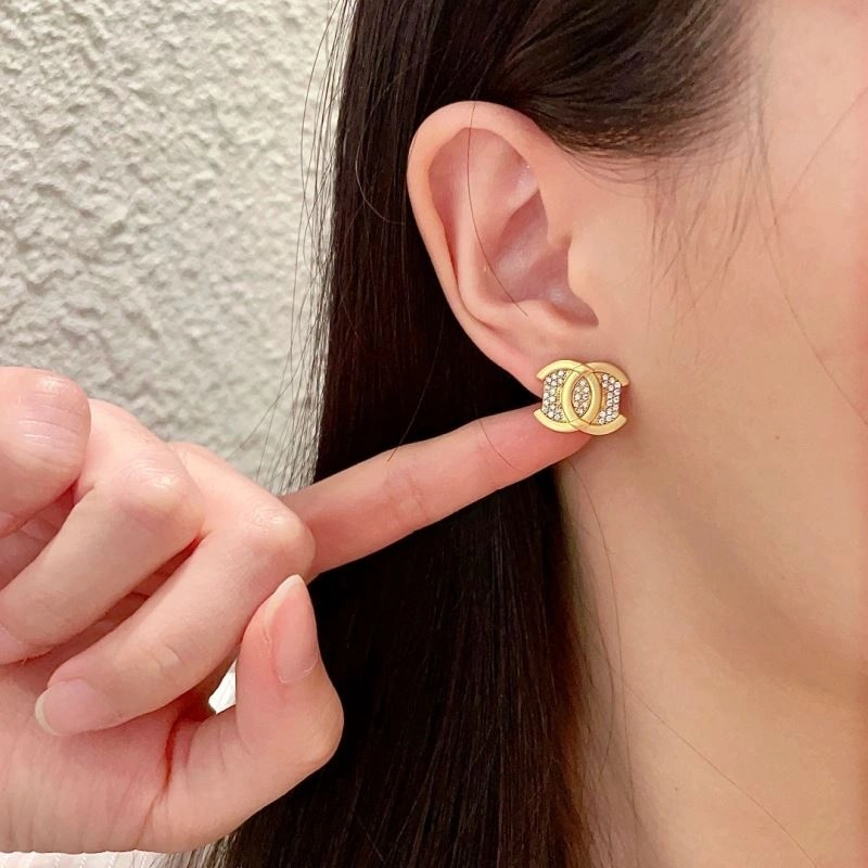 Chanel Earrings Flexible 230044