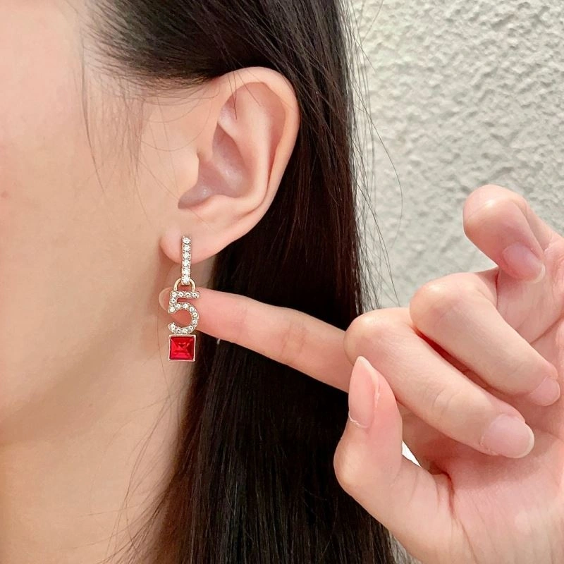 OnTrend Chanel Earrings 230037