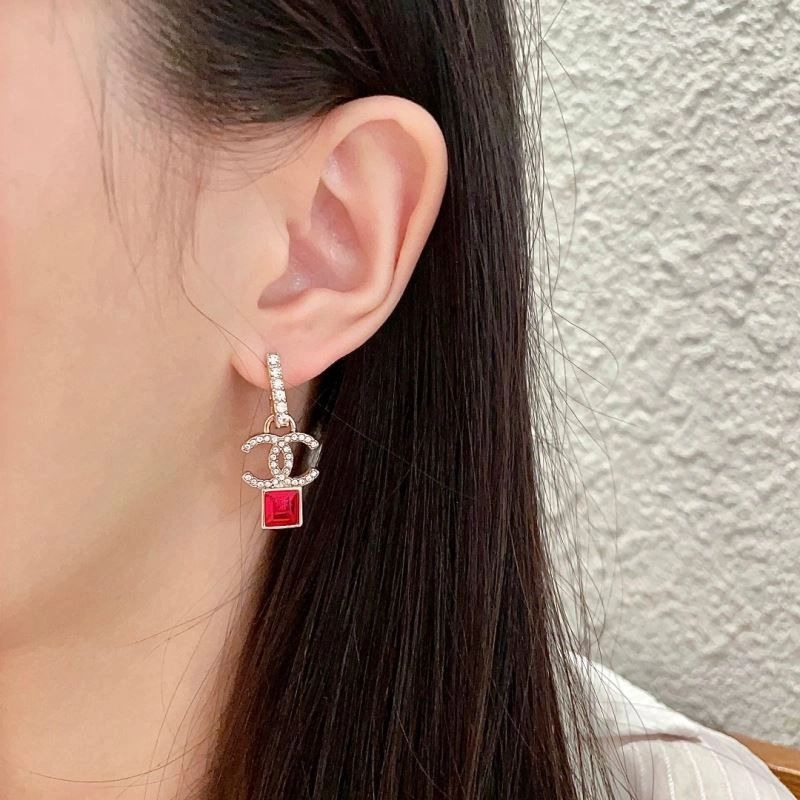 OnTrend Chanel Earrings 230037