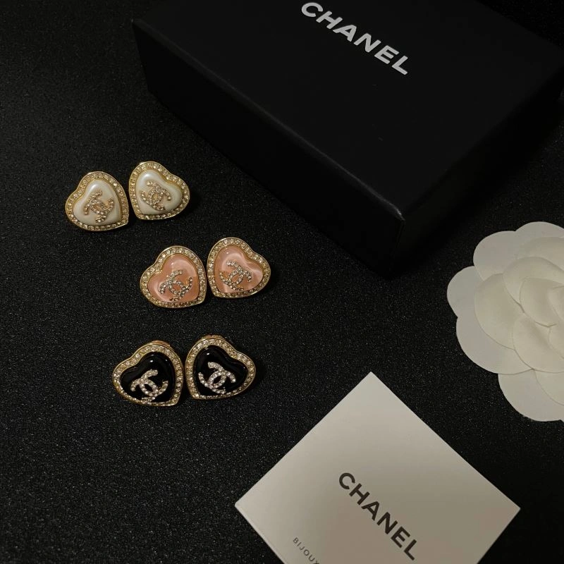 Refined Chanel Earrings 230076