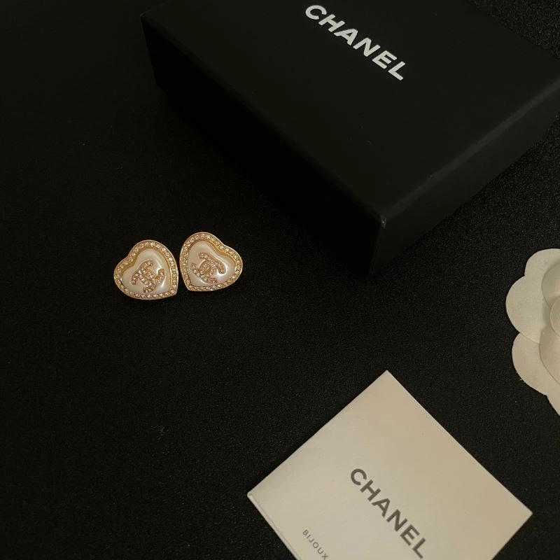 Refined Chanel Earrings 230076