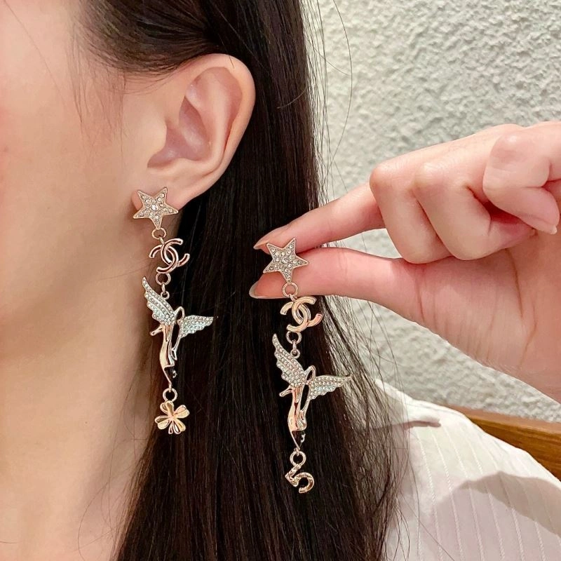 Chanel Earrings Elegant 230042