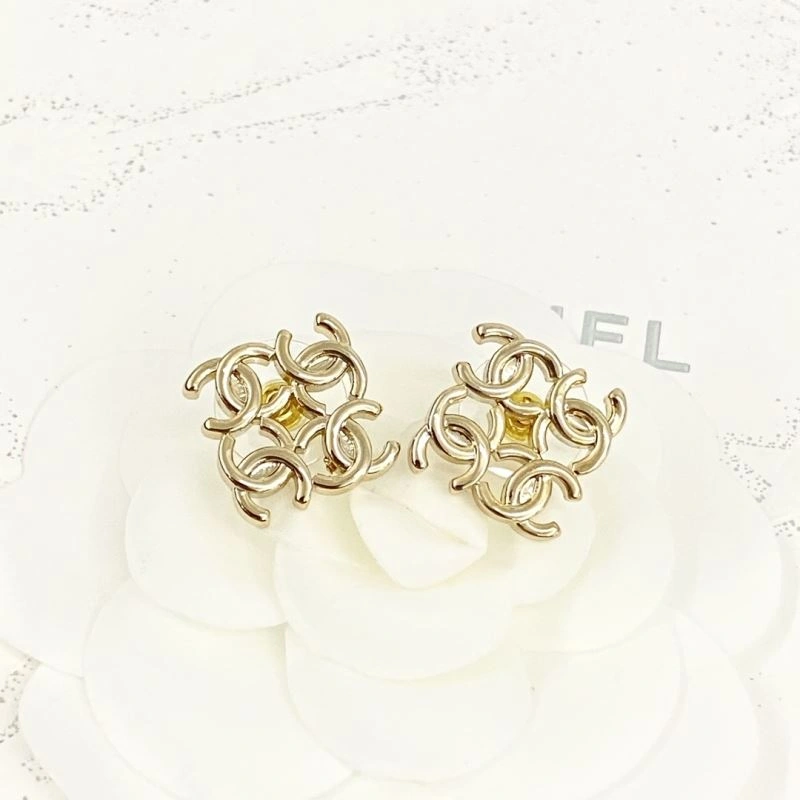 Popular Chanel Earrings 230055