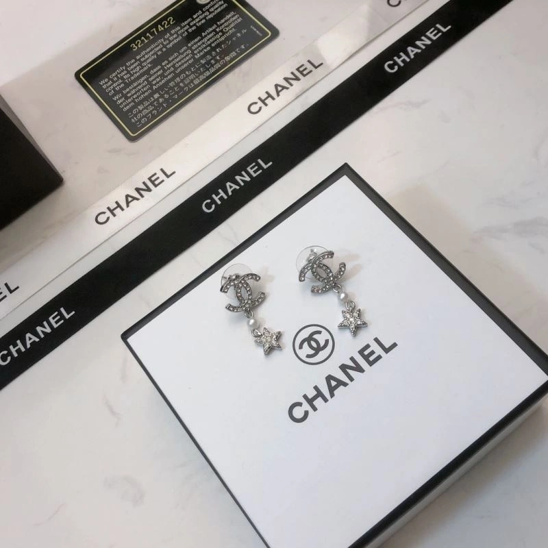 Chanel Earrings Breathable 230064