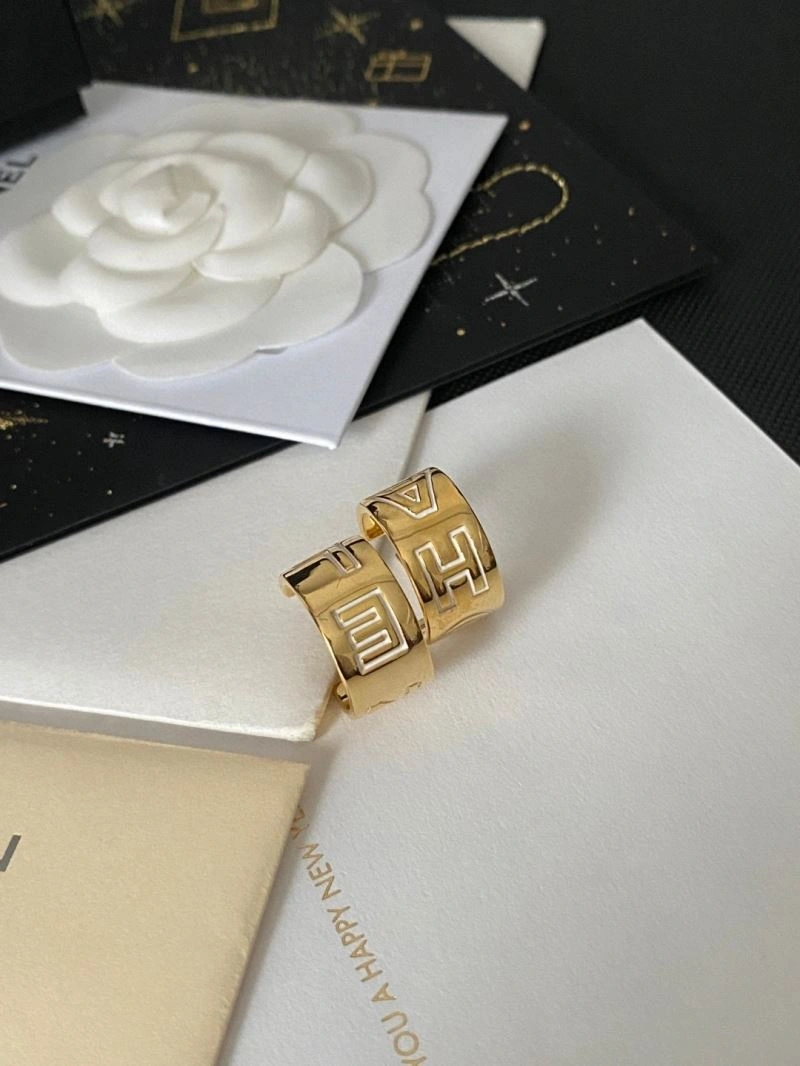Attractive Chanel Earrings 230031