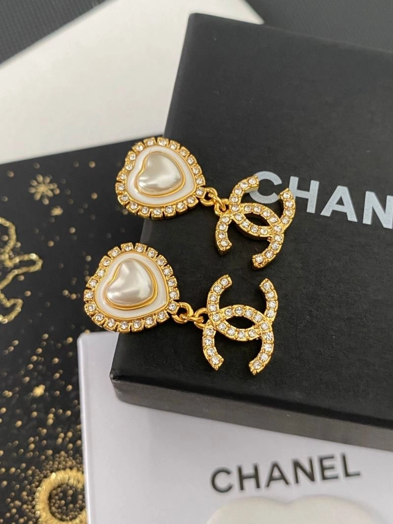 Chanel Earrings MoistureWicking 230024