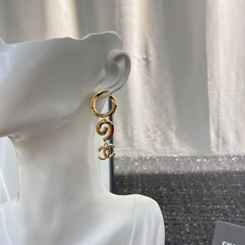 Popular Chanel Earrings 230046