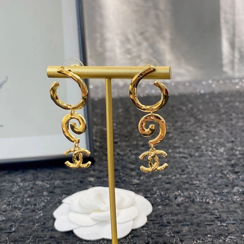 Popular Chanel Earrings 230046