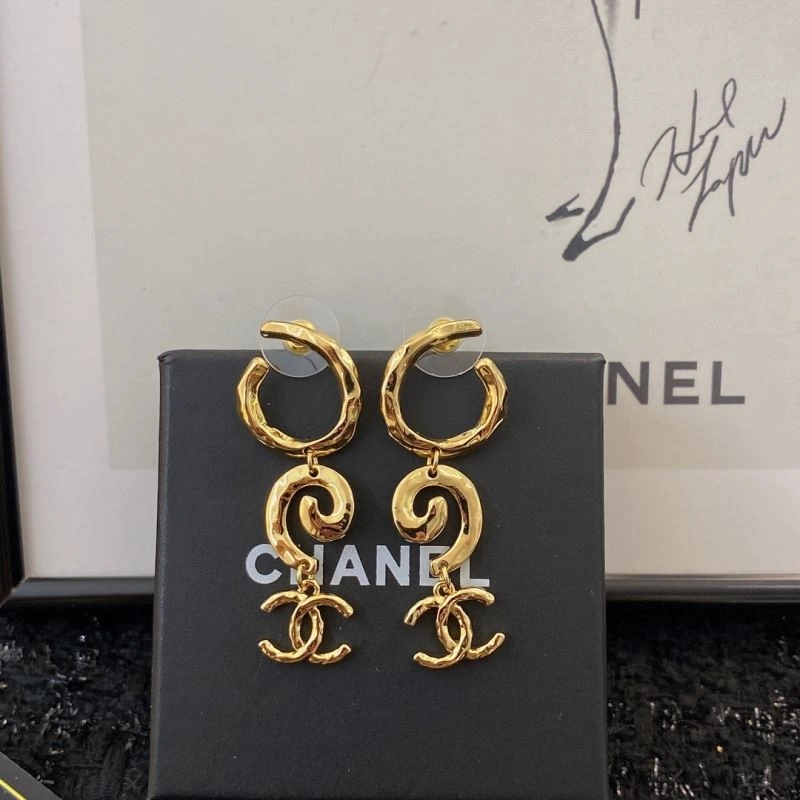 Popular Chanel Earrings 230046