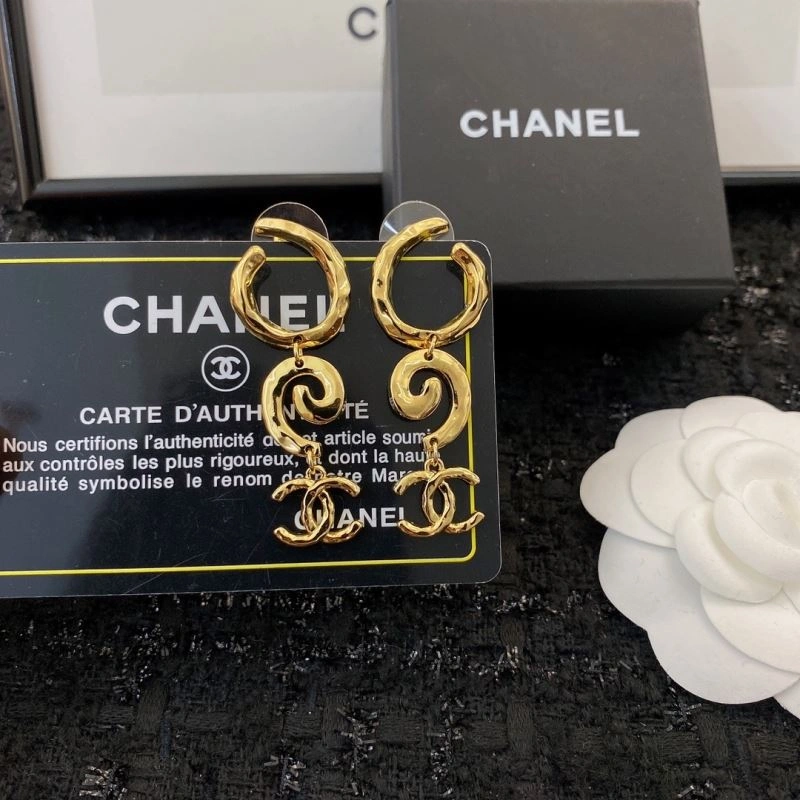 Popular Chanel Earrings 230046