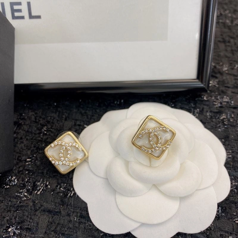 Chanel Earrings GoAnywhere 230084