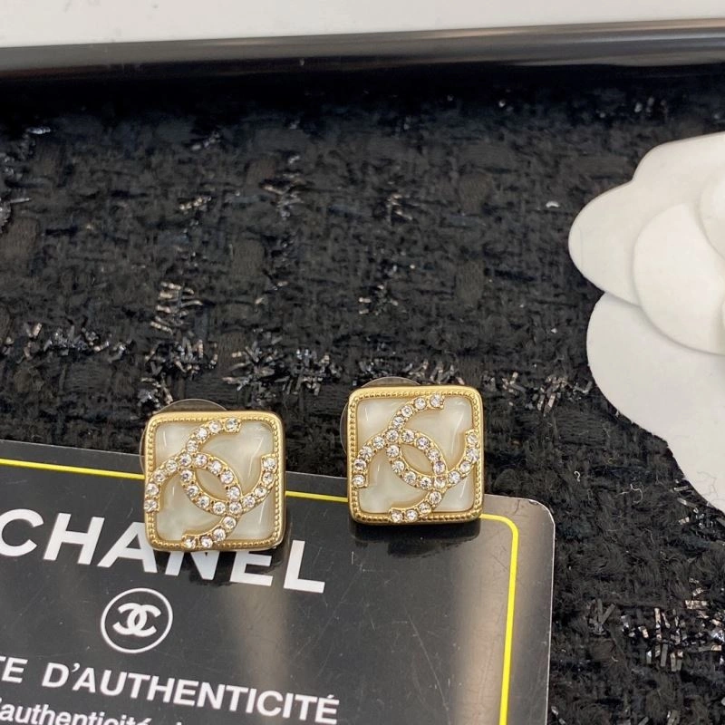 Chanel Earrings GoAnywhere 230084