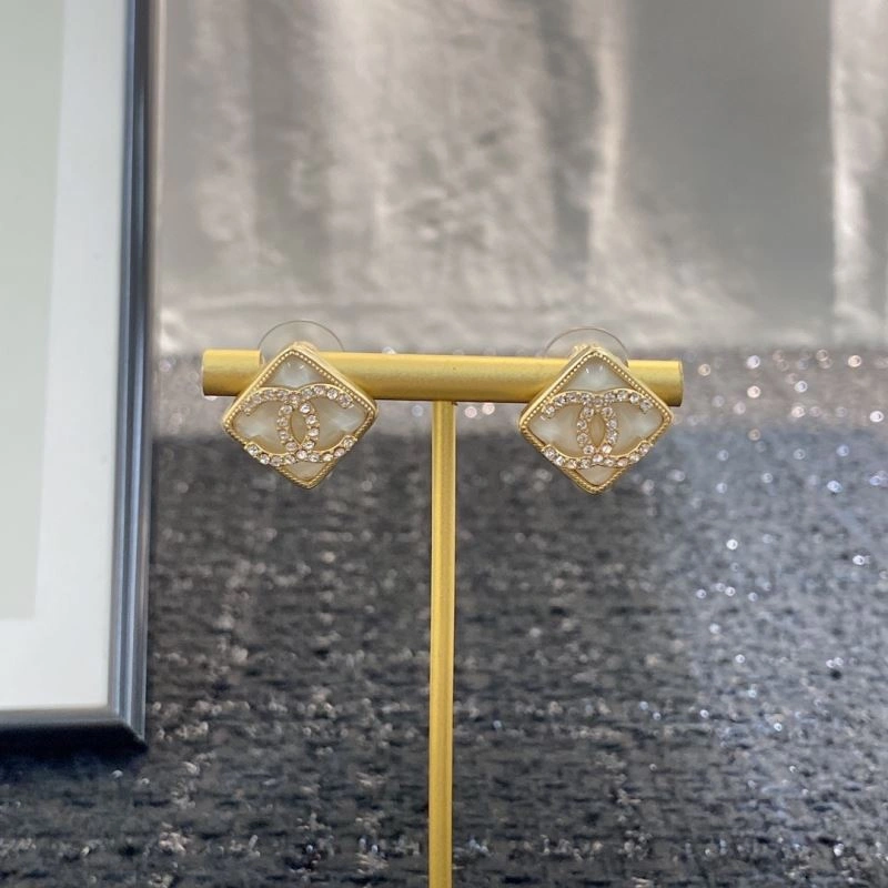 Chanel Earrings GoAnywhere 230084