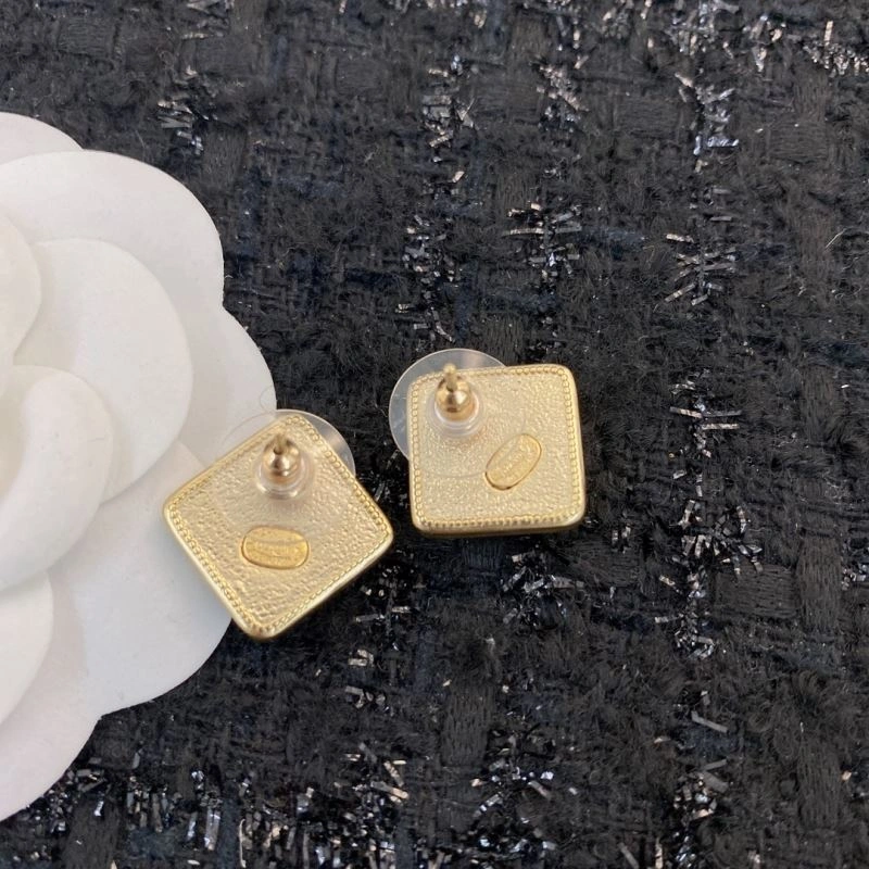 Chanel Earrings GoAnywhere 230084