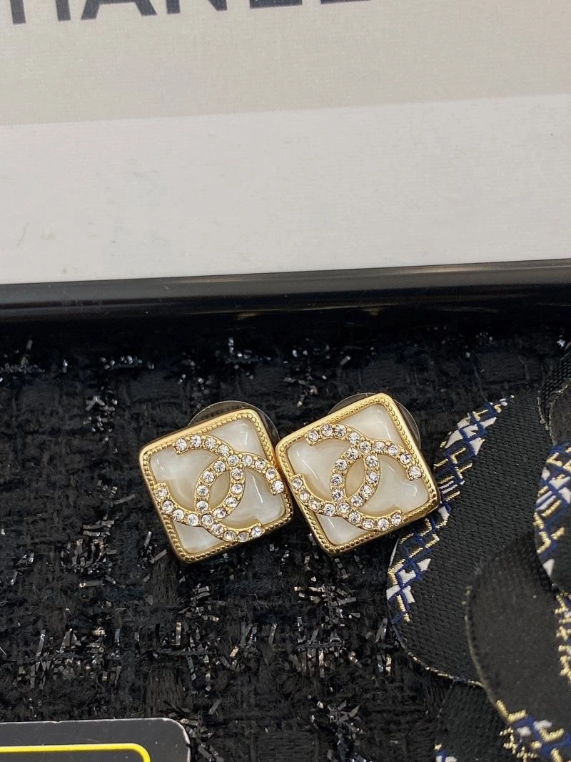 Chanel Earrings GoAnywhere 230084