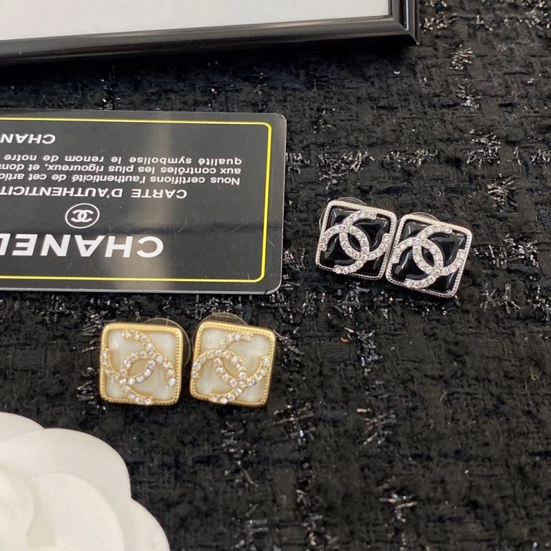 Chanel Earrings GoAnywhere 230084
