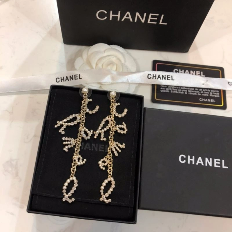 Chanel Earrings Bright 230005