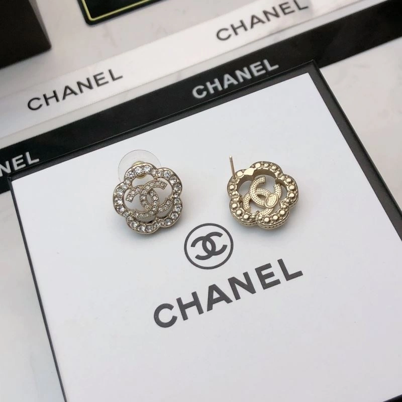 Chanel Earrings EyeCatching 230068