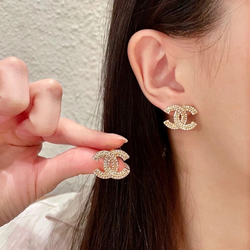 Chanel Earrings SmoothTexture 229985