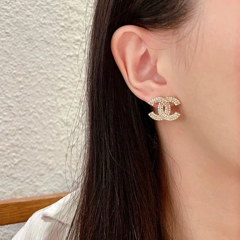 Chanel Earrings SmoothTexture 229985