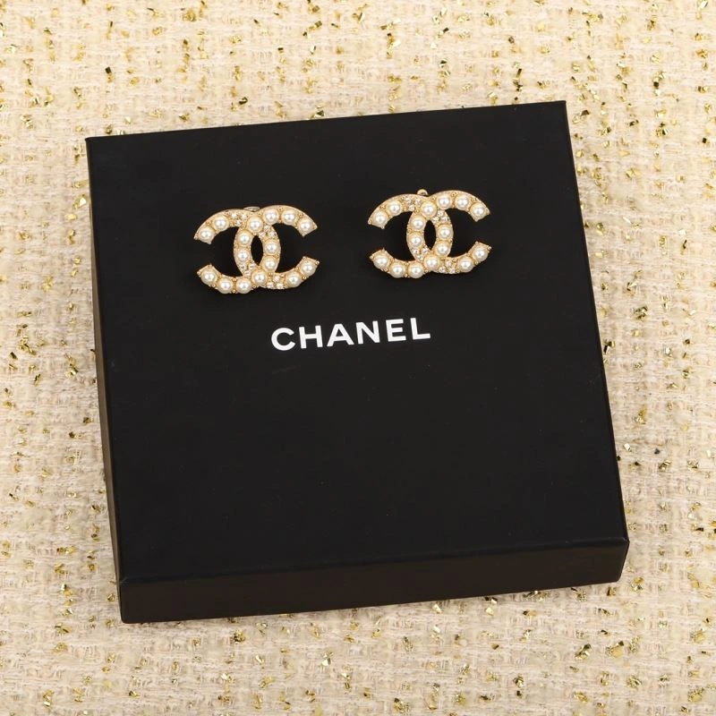 Supportive Chanel Earrings 229969