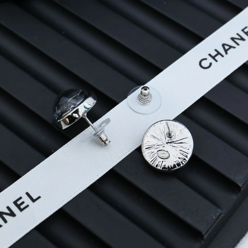 Lightweight Chanel Earrings 229967