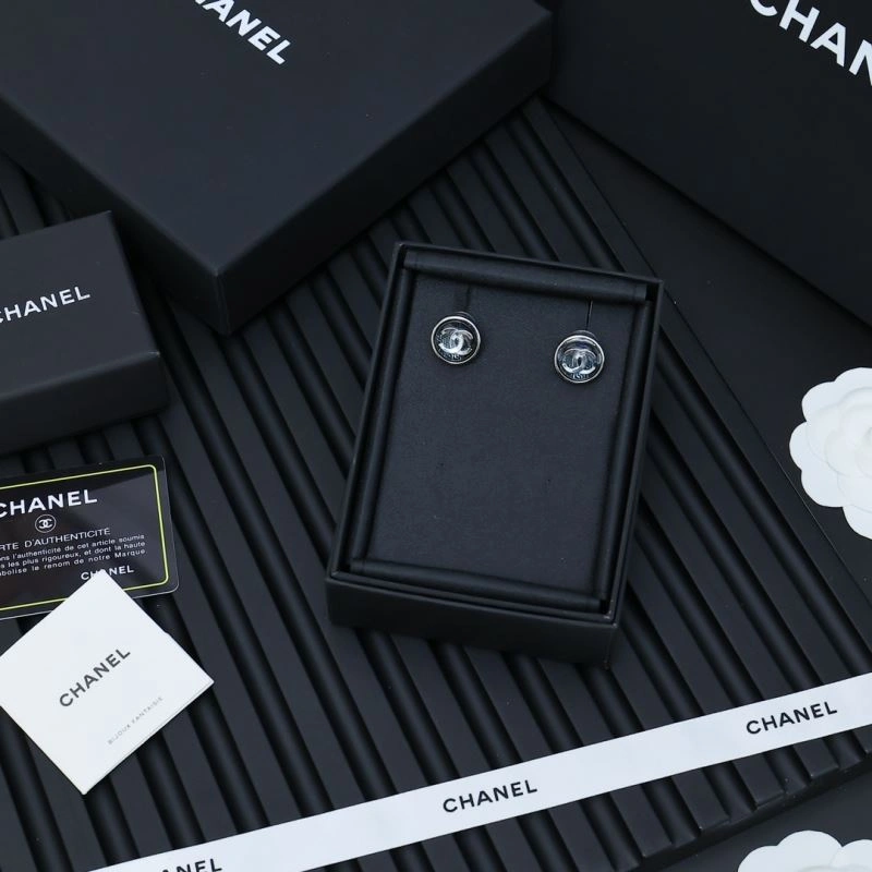 Lightweight Chanel Earrings 229967