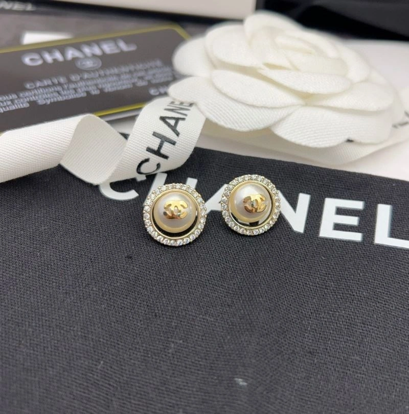 Chanel Earrings MoistureWicking 230033