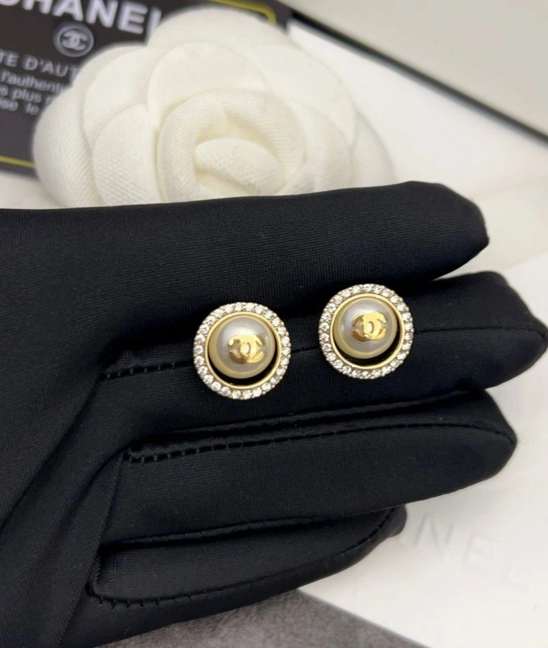 Chanel Earrings MoistureWicking 230033