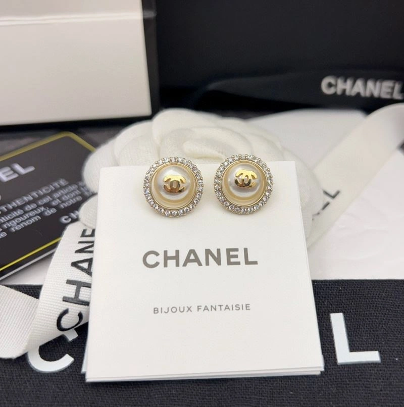 Chanel Earrings MoistureWicking 230033