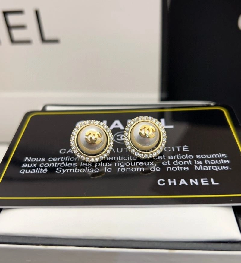 Chanel Earrings MoistureWicking 230033