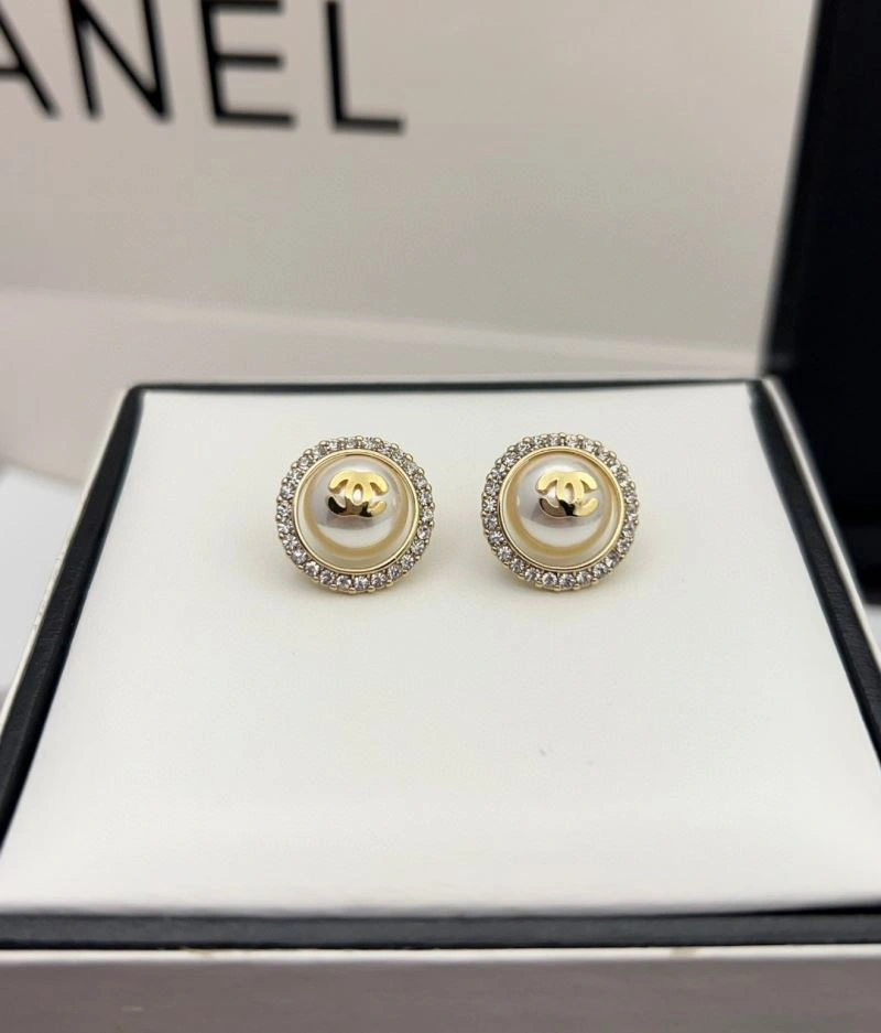 Chanel Earrings MoistureWicking 230033