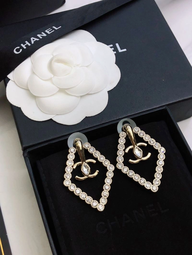 WellDesigned Chanel Earrings 230020