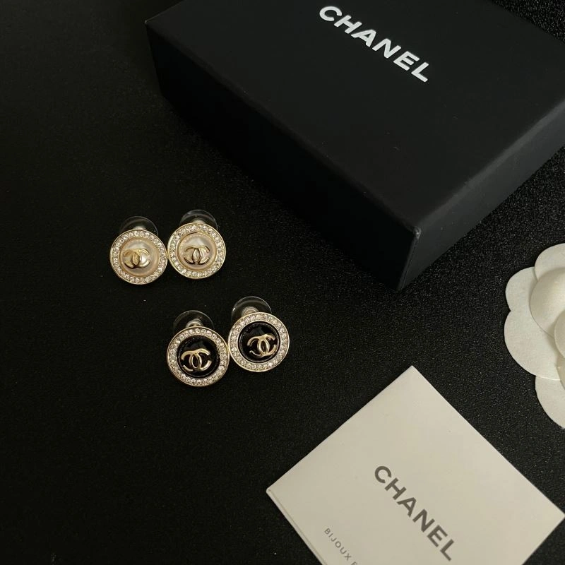 Effortless Chanel Earrings 229996