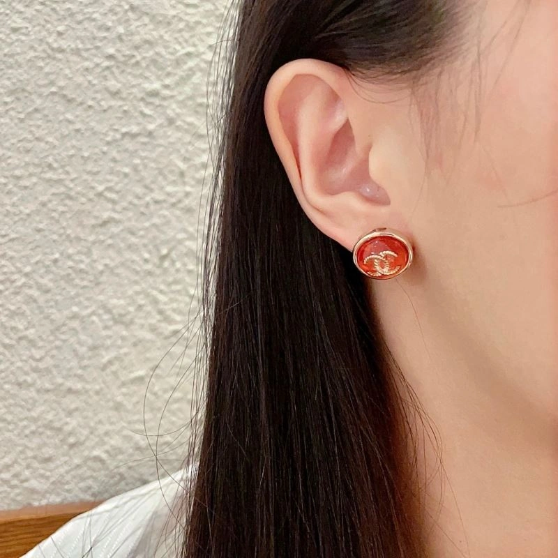 Trendy Chanel Earrings 229974