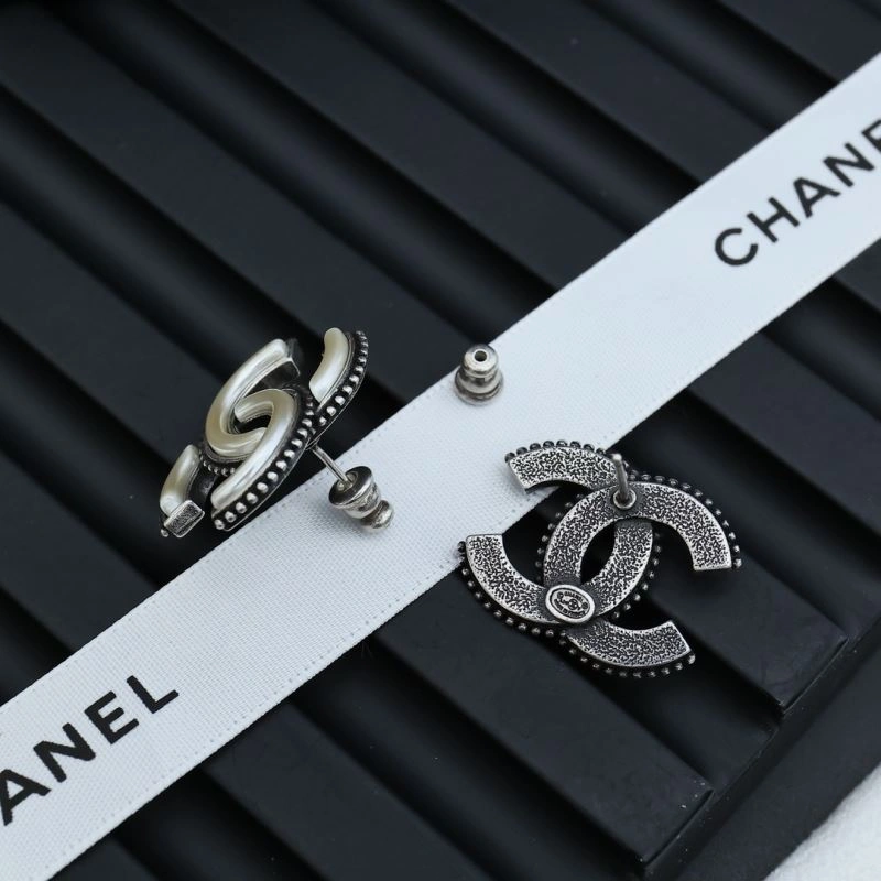 Chanel Earrings Supportive 229953