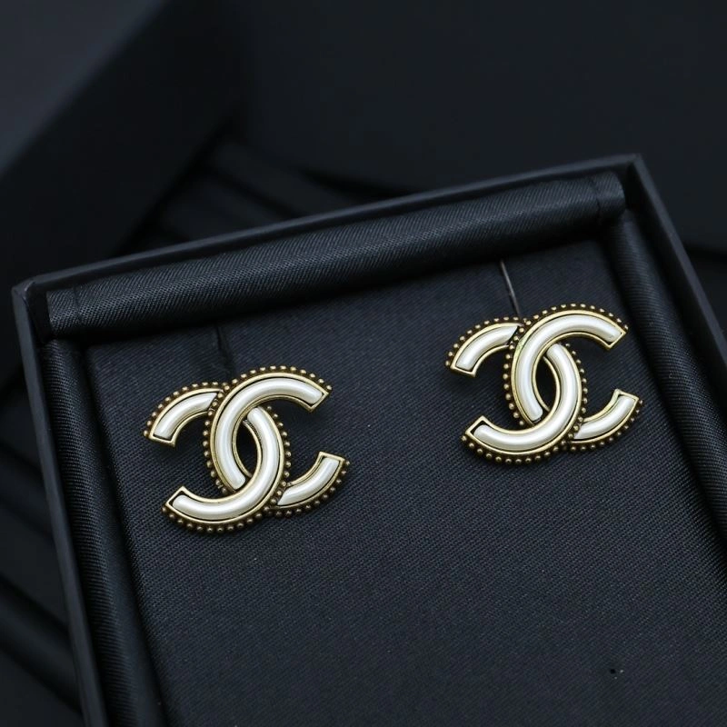 Chanel Earrings Supportive 229953