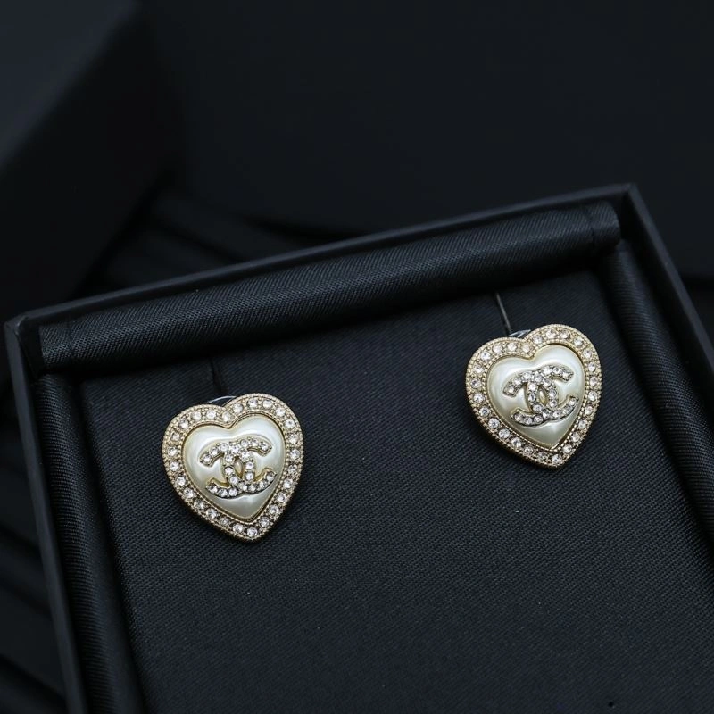 Chanel Earrings Trendsetting 229941