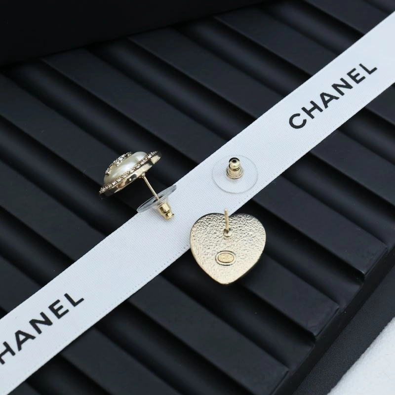Chanel Earrings Trendsetting 229941